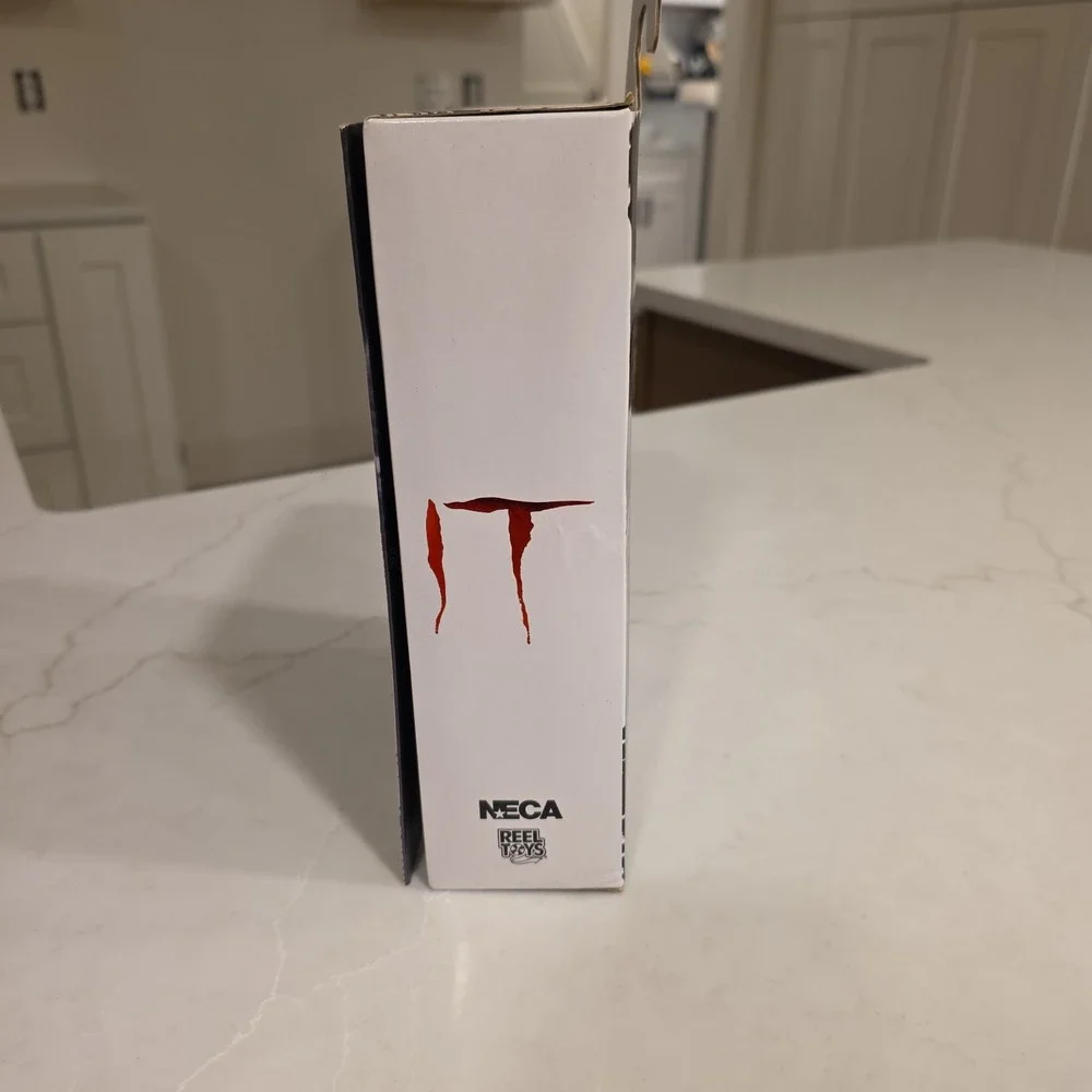NECA IT PENNYWISE SDCC ETCHED BLACK & WHITE 7